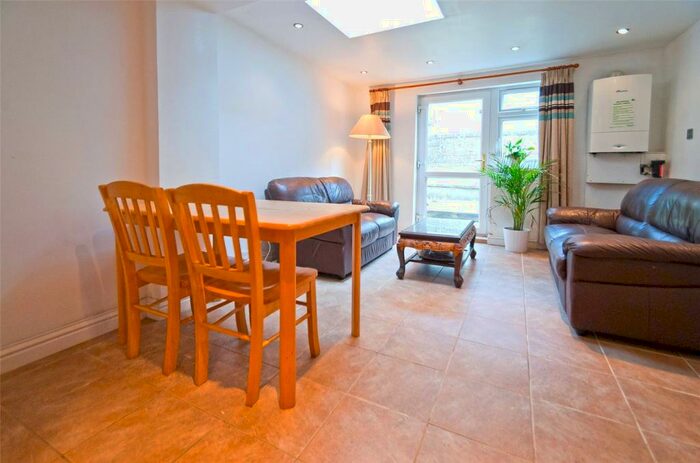 3 Bedroom Apartment To Rent In Falkland Road, London, NW5