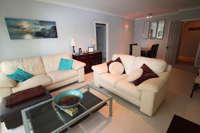 2 Bedroom Apartment To Rent In The Residency, Lucknow Road, Mapperley Park, Nottingham, NG3