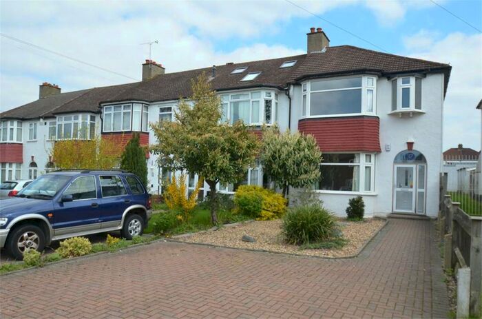 3 Bedroom End Of Terrace House To Rent In Spring Park Road, Shirley, Croydon, Surrey, CR0