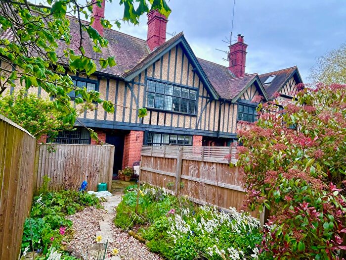 2 Bedroom Terraced House For Sale In Kennet Place, Chilton Foliat, RG17