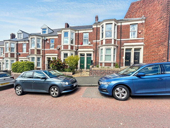 4 Bedroom Terraced House To Rent In Whitehall Road, Gateshead, Tyne And Wear, NE8
