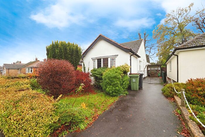 3 Bedroom Detached Bungalow For Sale In Whaddon Drive, Shelthorpe, Loughborough, LE11
