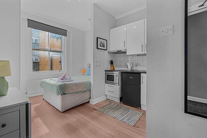 Studio To Rent In Westbourne Grove, London, W2
