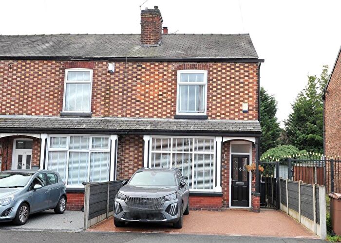 2 Bedroom End Of Terrace House For Sale In Fir Street, Cadishead, M44