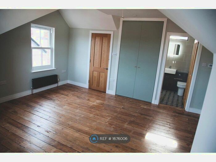 2 Bedroom Maisonette To Rent In Cecil Rd, Exeter, EX2