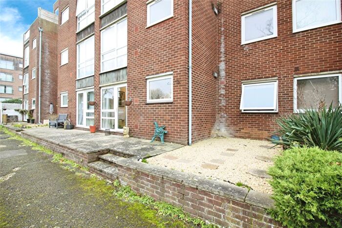 1 Bedroom Flat For Sale In Belgravia Court, Bath Road, Reading, RG30