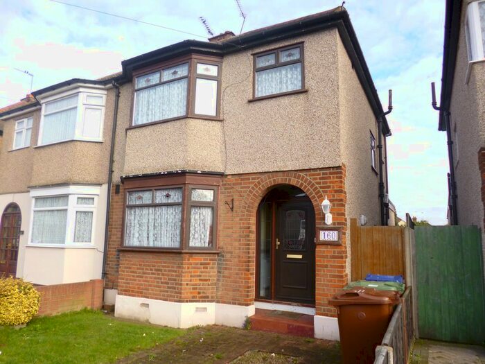 3 Bedroom Semi-Detached House To Rent In Heathview Road, Grays, RM16