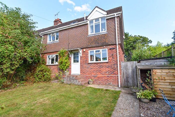 3 Bedroom Semi-Detached House For Sale In Stewarts Green, Hambledon, PO7