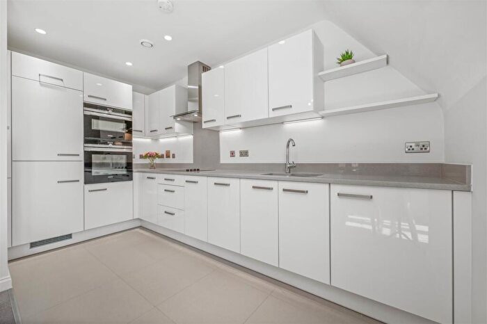 2 Bedroom Apartment For Sale In Woodland Drive, Great Alne, Alcester, B49