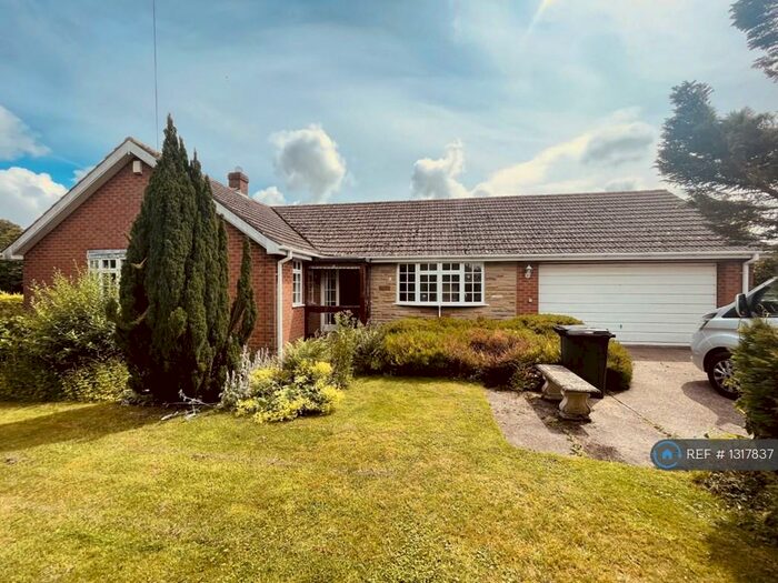 3 Bedroom Bungalow To Rent In Lastover, Tathwell, Louth, LN11