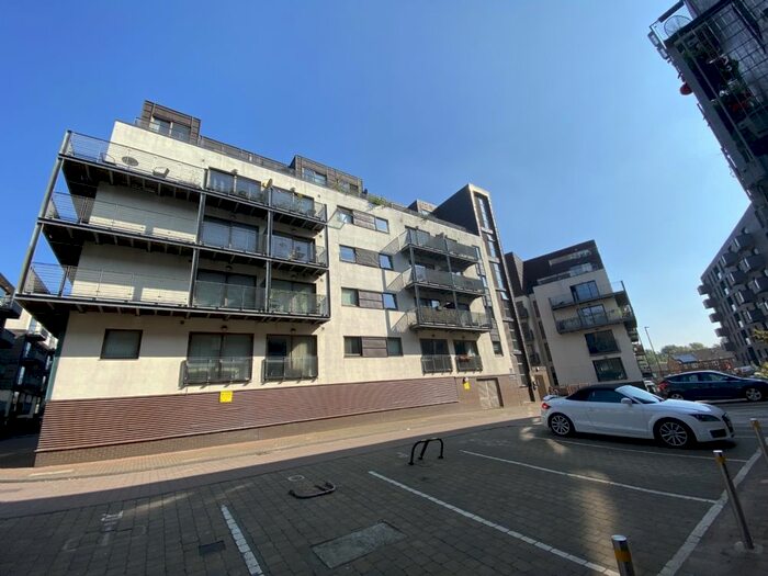 1 Bedroom Flat To Rent In Advent House, Isaac Way, Manchester, M4