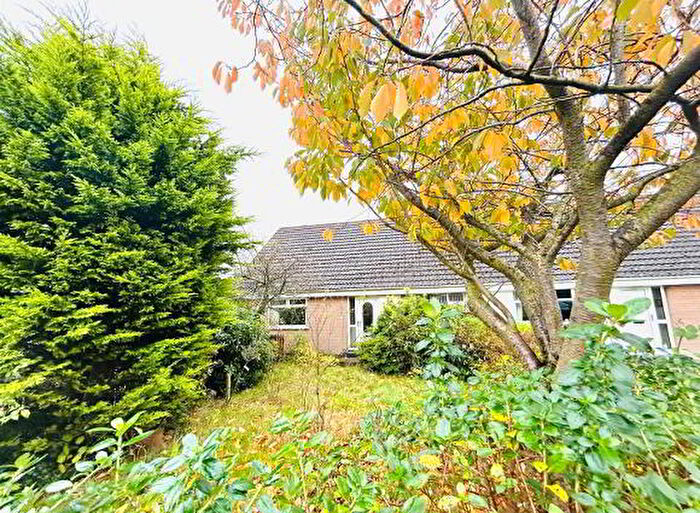 4 Bedroom Semi-detached Chalets For Sale In Cooleen Park, Derry, BT48