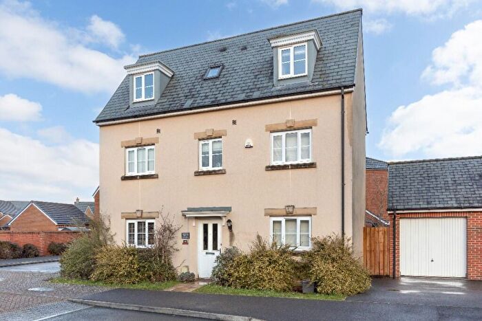 4 Bedroom Detached House For Sale In Toucan Street, Trowbridge, BA14
