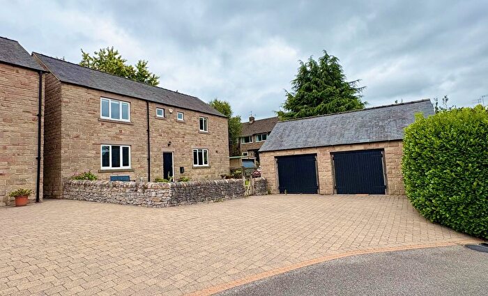 4 Bedroom Detached House For Sale In Church Street, Matlock, DE4