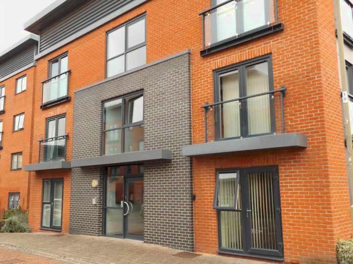 2 Bedroom Flat To Rent In Marshall Road, Banbury, OX16