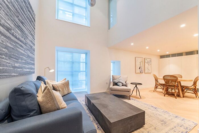 1 Bedroom Flat To Rent In Sherwood Street, London, W1F