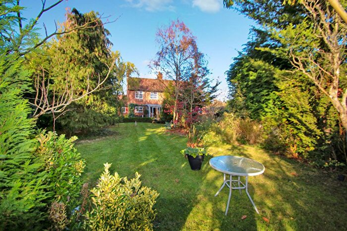 3 Bedroom Semi-detached House For Sale In Shrubcote, Tenterden, TN30