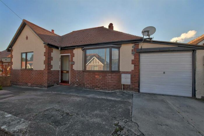 2 Bedroom Detached Bungalow For Sale In Abbey Drive, Gronant, LL19