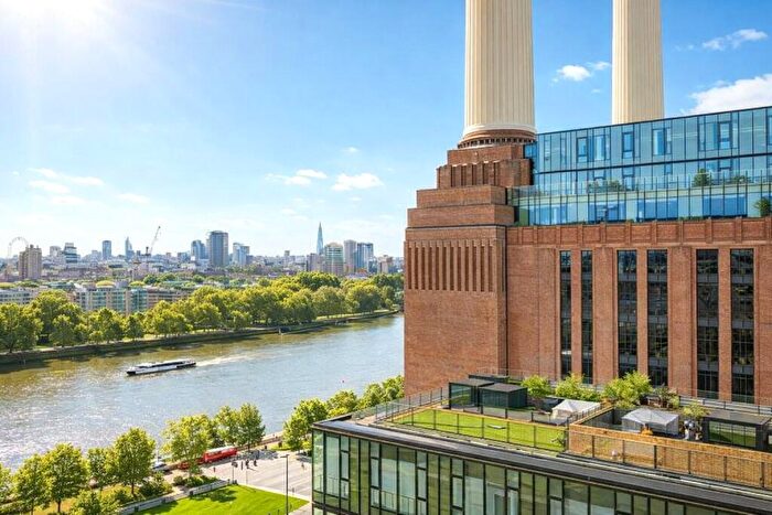 1 Bedroom Apartment For Sale In Circus Road West, London, SW11