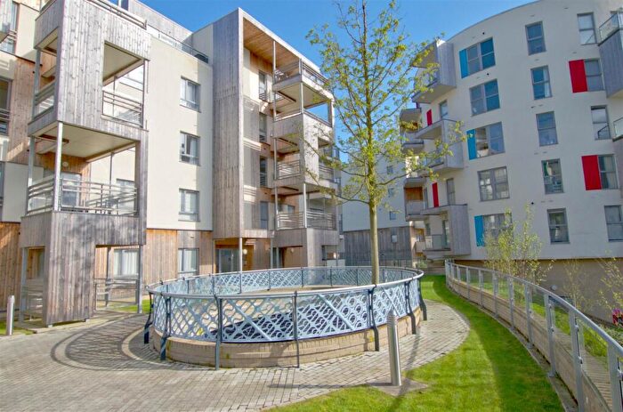 2 Bedroom Apartment To Rent In Glenalmond Avenue, Cambridge, CB2