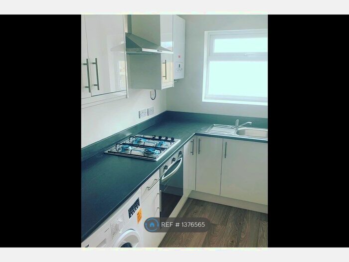 1 Bedroom Flat To Rent In Poulton Road, Wallasey, CH44