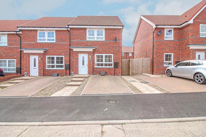 2 Bedroom End Of Terrace House To Rent In Firfield Road, Blakelaw, Newcastle Upon Tyne, NE5