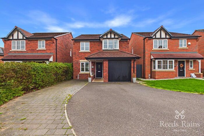 3 Bedroom Detached House For Sale In Clive Way, Middlewich, Cheshire, CW10