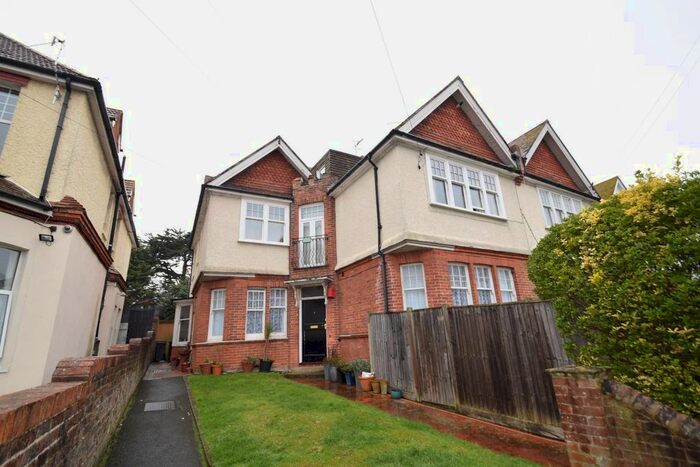 2 Bedroom Flat To Rent In Southfields Road, Eastbourne, BN21