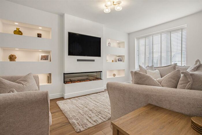 4 Bedroom Detached House For Sale In Walkford Close, Cottam, Preston, PR4