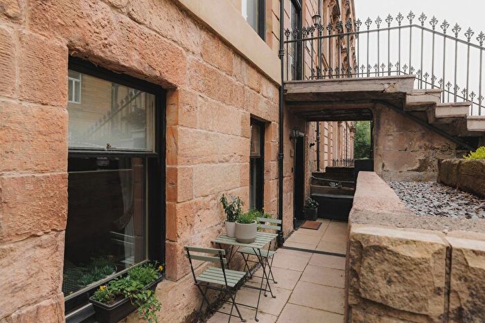2 Bedroom Flat For Sale In Cecil Street, Hillhead, G12