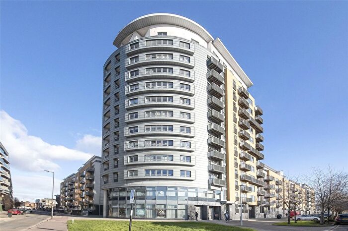 2 Bedroom Flat To Rent In Tarves Way, Greenwich, SE10