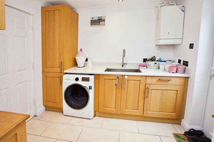 5 Bedroom Detached House For Sale In Leafy Lane, Whiteley, Fareham, Hampshire, PO15