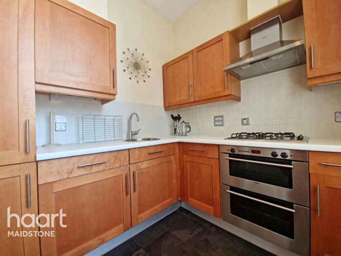 2 Bedroom Apartment To Rent In St Andrews Park, Tarragon Road, Maidstone, ME16