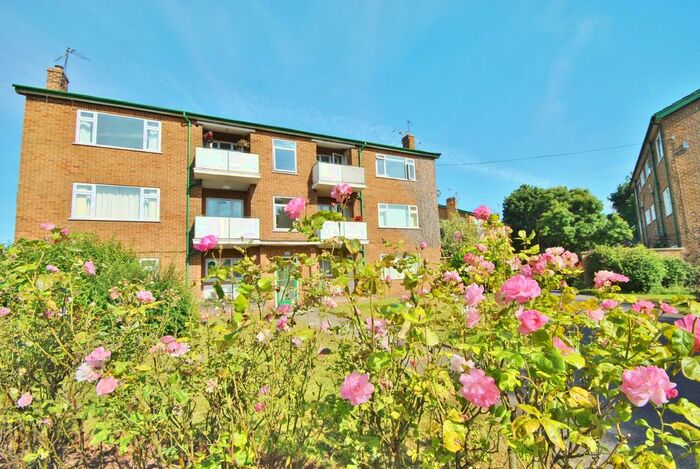 2 Bedroom Flat To Rent In Willow Court, Stowe Avenue, West Bridgford, Nottingham, NG2