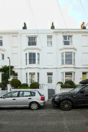 1 Bedroom Flat To Rent In Clifton Street, Brighton, BN1