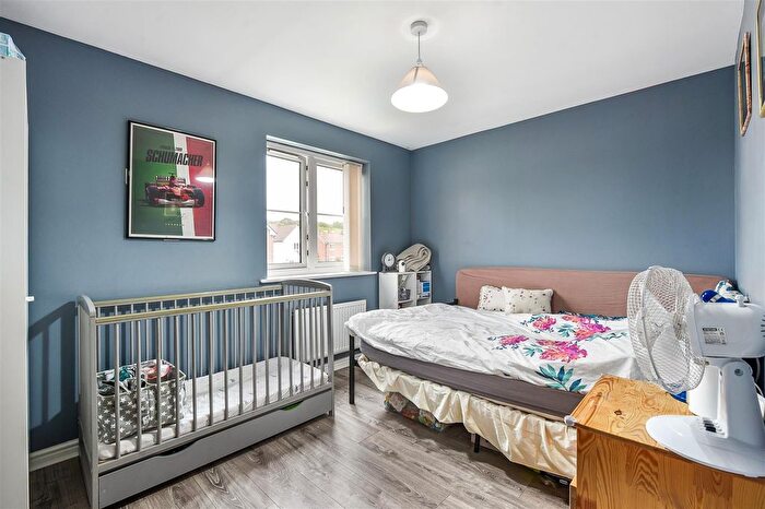4 Bedroom Detached House For Sale In Saddle Way, Andover, SP11