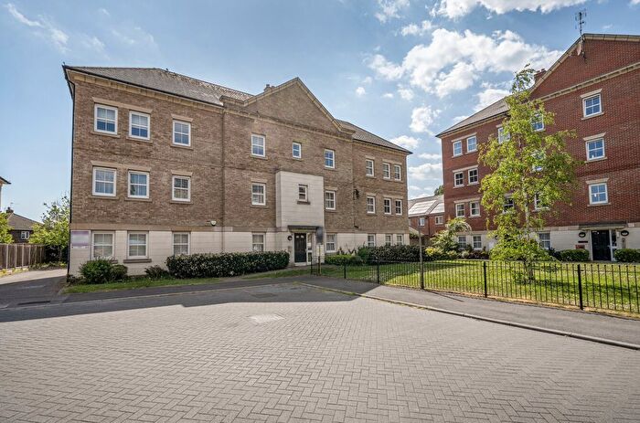 2 Bedroom Flat For Sale In Rainbow Road, Erith, DA8