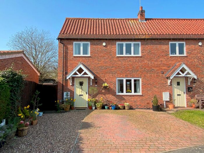 2 Bedroom End Of Terrace House For Sale In The Oaklands, Collingham, Newark, NG23