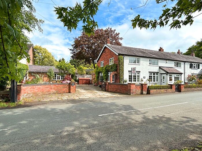 4 Bedroom Semi-Detached House For Sale In Twemlow Lane, Cranage, CW4