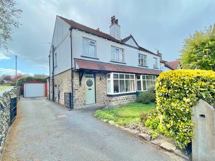 3 Bedroom Semi-Detached House To Rent In Daisy Road, Brighouse, HD6