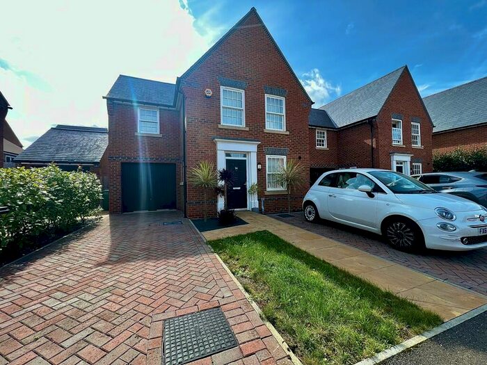 3 Bedroom Detached House To Rent In Pakenham Road, Waterlooville, PO7