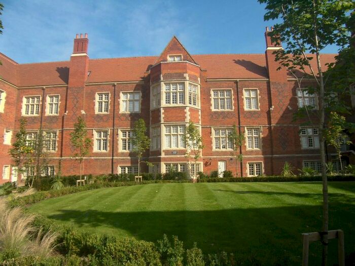 2 Bedroom Flat To Rent In The Galleries, Warley, Brentwood CM14