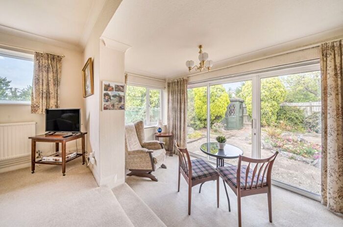3 Bedroom Detached Bungalow For Sale In Downs Court Road, Purley, CR8
