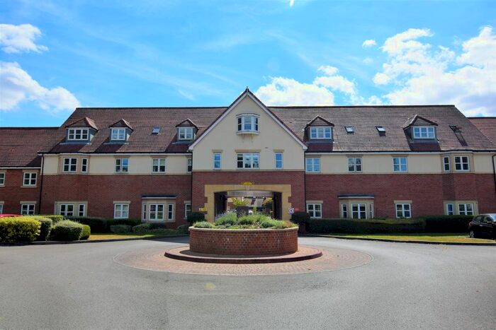 2 Bedroom Flat For Sale In Tudor Court, Draycott, Derby, DE72