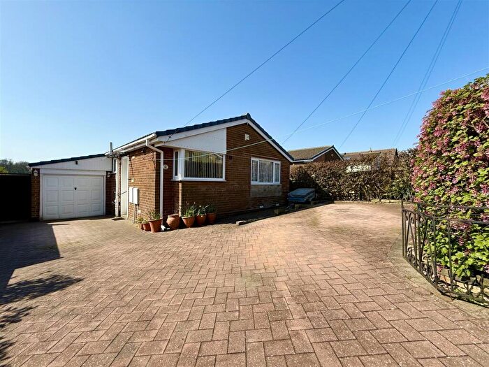 2 Bedroom Detached Bungalow For Sale In Dearn Field, Upper Cumberworth, Huddersfield, HD8