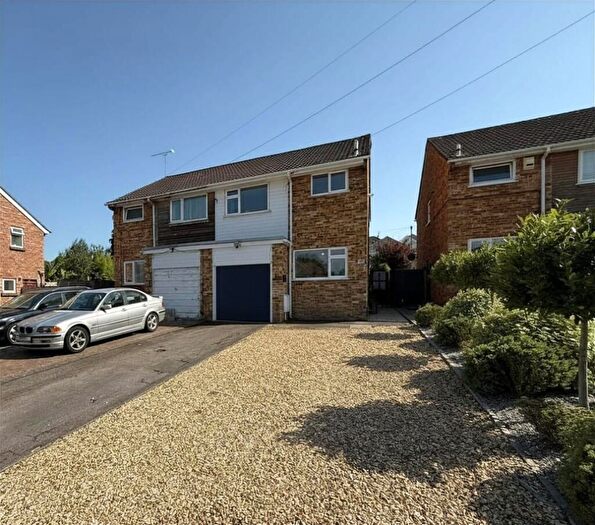 3 Bedroom Semi Detached House For Sale In Grove Road, Parkstone, Poole, BH12