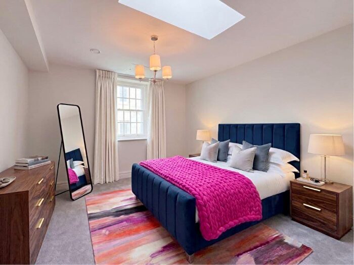 2 Bedroom Apartment For Sale In Off Fountain Way, Wilton Road, Salisbury, SP2