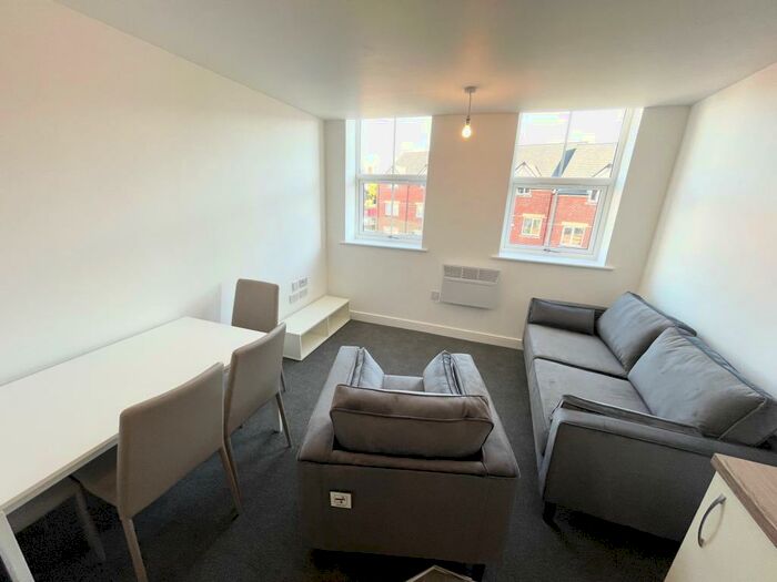 2 Bedroom House To Rent In Studio House, Nottingham, NG7