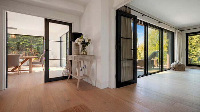 4 Bedroom Detached House For Sale In Riverside Off Tiddington Road, Stratford Upon Avon, Warwickshire., CV37