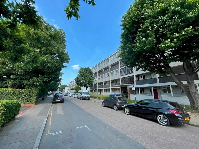 Studio To Rent In Maribor, Burney Street, Greenwich, SE10